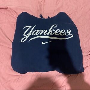Nike Yankees Dark Blue Sweatshirt